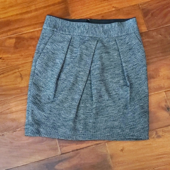 BR black & white skirt - Picture 1 of 1